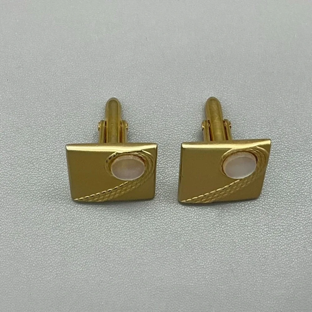 SWANK Vintage Gold Tone Square Mother of Pearl Mens Cufflinks MCM